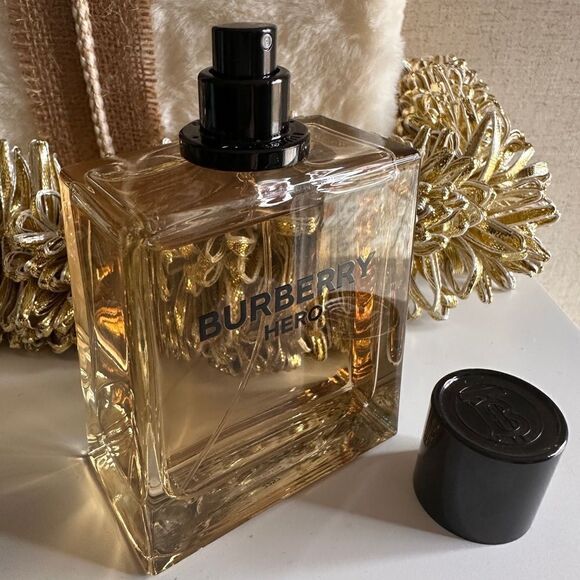 Burberry Hero Eau de Toilette - Strength, Sophistication & Timeless Appe… - Picture 16 of 17